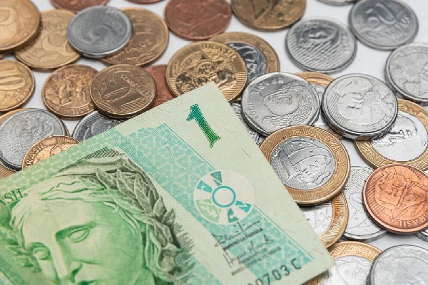 环球财经早茶：特朗普宣布8月1日起将对日韩加征25%关税 特朗普称美方收购TikTok协议已基本达成